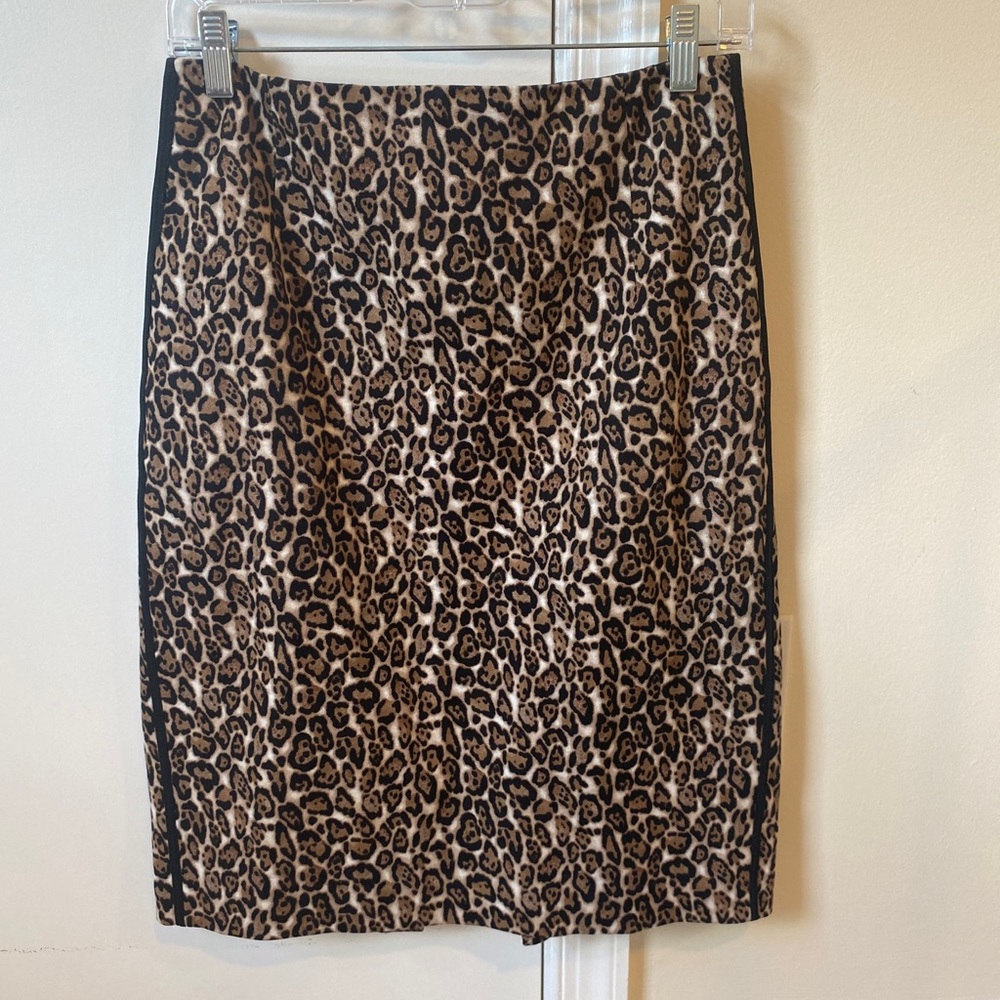 White House Black Market leopard print pencil skirt